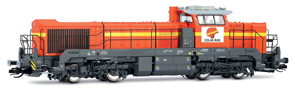 [Lokomotivy] &rarr;&nbsp;[Motorov�]&nbsp;&rarr;&nbsp;[Vossloh DE 18]&nbsp;&rarr;&nbsp;HN9083: dieselov� lokomotiva oran�ov� se �lut�m prou�kem, �ern� r�m a pojezd